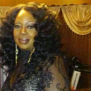 Meet your Posher, Lorraine